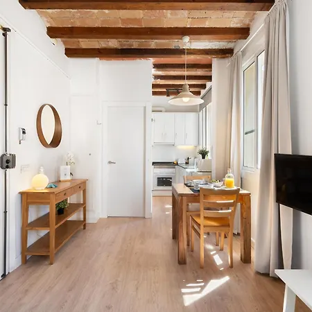 Apartman Barceloneta 32 *